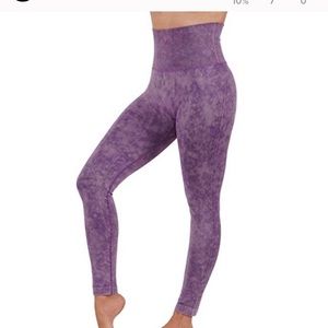 NWT SUPER High Waisted purple acid wash Yelete leggings